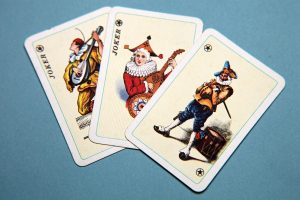 cat castigi cu 3 numere la joker