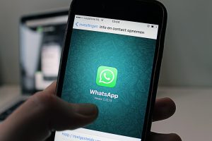 cum instalez whatsapp