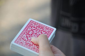mainile la poker