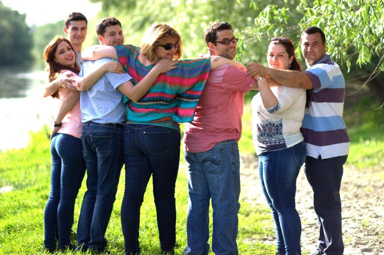 glume bancuri pentru prieteni