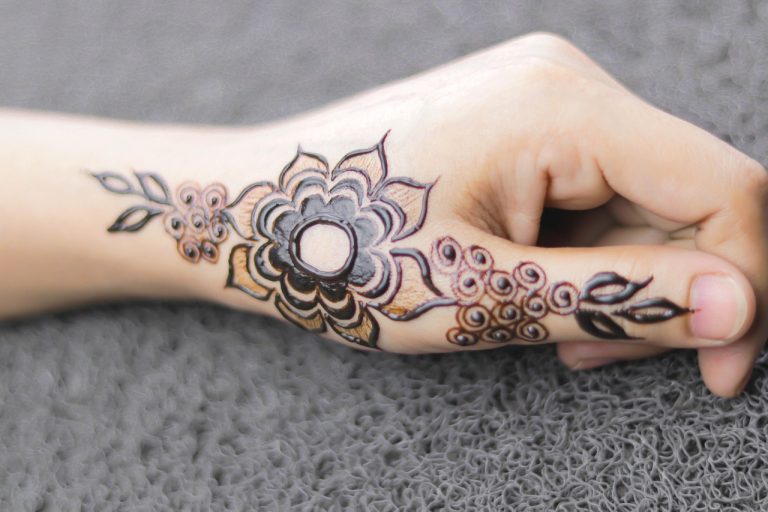 tatuaje pe deget semnificatie